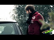 lara y su mini el autoestopista