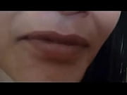 levando gozada e chamando o marido.