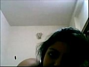 colg gal wid ample mellons