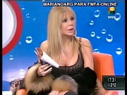 vid de graciela alfano mostrando la concha tras.