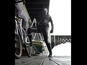 roxina2006bigclitgirloutdoors020406wmv