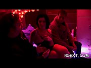 steamy tramp fellates rock-hard wang ultra-kinky