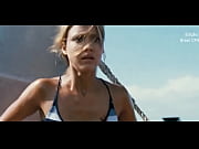 crushing ball-sac jessica alba  em into the blue
