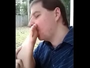 self idolize feet public