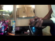 nutty00h00m10s-00h00m20s