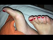 nutting on her feet two times