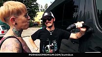 BUMS BUS - Der tätowierte deutsche Lady Kinky C... Thumbnail