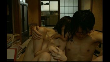 【お宝映像】映画「海を感じる時」より 市川由衣の乳首全開濡れ場。目隠しセックスでの喘ぎ声がちょーエロいです
