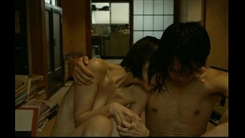 【お宝映像】映画「海を感じる時」より 市川由衣の乳首全開濡れ場。目隠しセックスでの喘ぎ声がちょーエロいです
