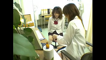 【盗撮動画】[盗撮]保健室の先生はレズビアン！病院盗撮映像です。