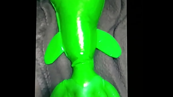 Beautiful Shining Lime Green Mermaid Daphne Gets Her First Creampie [Creampie In The Lime]