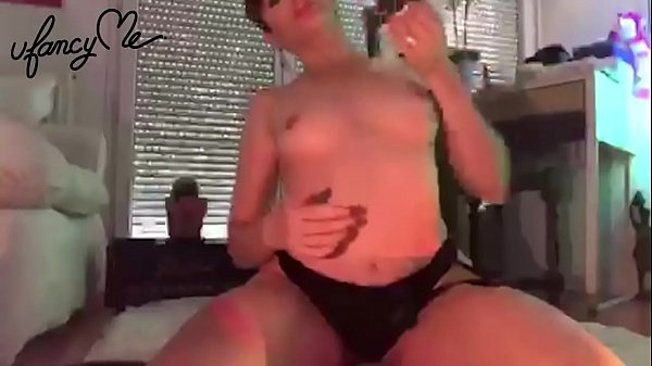 Un show webcam très hot en live avec la divine Ava Courcelles