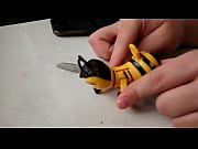 BEE MOVIE a abelha bee movie fudendo gostoso a humana sem dó_ nem piedade na escola (BRASIL)