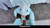 Teen step Daughter Bounces on her 's Big Cock