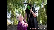 La abuela no quiere ir al infierno