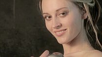 Flawless feminine curves Thumbnail