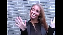 Vlaamse Stephanie wordt geneukt in een auto (Be... Thumbnail