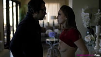 Laney Grey En Familia Mixta 4 Escena 1