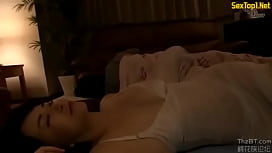 佐々木あき 美しすぎる母親に我慢できず夜這いレイプで犯す変態息子