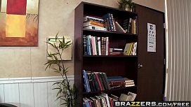 Brazzers - Doctor Adventures - Crotch...
