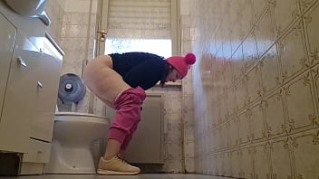 Image for porn video Real farts in fancy restaurant bathroom 4K at Xvideos