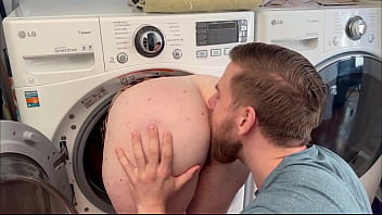 I Fuck My Stepmom Stuck in the Washing Machine ...