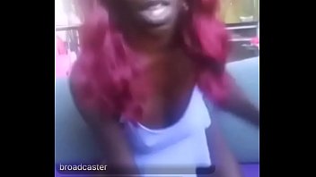 Horny black girl on live.me