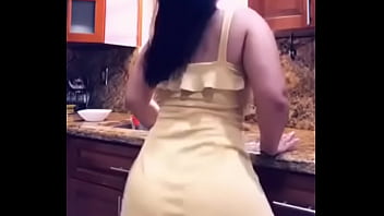 Big Booty Latina Twerking