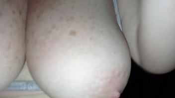 LAS TETAS DE LA GORDITA 4