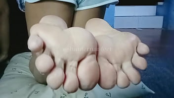 How Many Loads of Cum Would You Edge Out Onto My Meaty Filipina Soles?