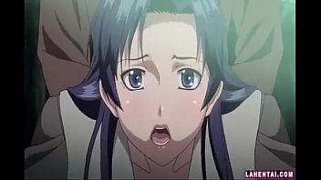 爆乳美女が野外で変態プレイ