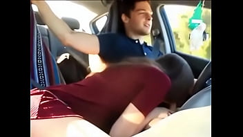 Drunk Girl Blowjob In Car - Hot Brunette Swallows Boyfriend's Cum In Car - XVIDEOS.COM