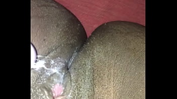 Black pussy cums on vibrator