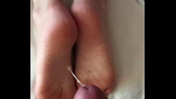 Cumshot on feet