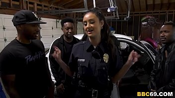 Police Officer Eliza Ibarra Deepthroats Every B...