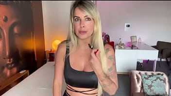 Como abro meu cuzinho antes do anal. Aula prática no meu Onlyf4ns Joyce Gumiero ou no meu site https://soyjoy.sambaplay.tv/