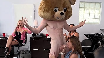 DANCING BEAR - These Sluts Want Dick, They Gonn...