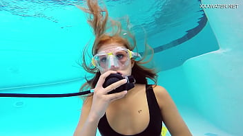 Katya Nakolkina with another girl in the pool