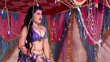 पहिलकी के गोली मर दा । PAHILKI KE GOLI MAR DA ।'' LETEST HOT BHOJPURI ITEM SONG [ 2017 ] H