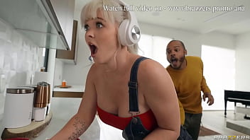 My GF&#039_s Big Does Anal!! - Kay Carter, Delilah Day / Brazzers / stream full from www.brazzers.promo/ana