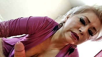 Hot Russian-Ukrainian MILF AimeeParadise: Oral Elegy-2...