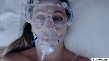 Cherie Deville enlouqueceu durante a pandemia e se masturbou o dia todo