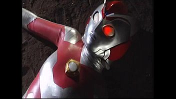 【ウホ】無駄に完成度が高いウル○ラマン風な特撮ヒーローAV♂【ノンケ動画】