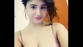 My gf shows her boobs and pussy.how was she looked gys