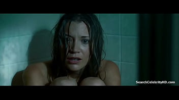 Sarah Roemer in Asylum 2007