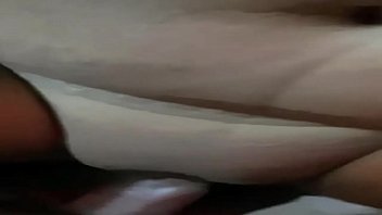 الشرموطه اهات بتروح توقف يكيف زبره فيها وينيك الشرموطه بتروح توقف على زبره فضل يكيف فيها وينيك احى اهات