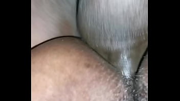 Femme mari&eacute_ baise avec son amant en mode anal