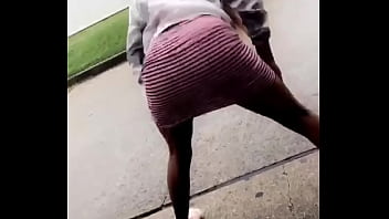 Kayla ass shaking