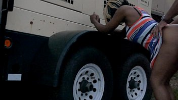 Maseru Big Sex Porns - Public sex construction site on spot light - XVIDEOS.COM