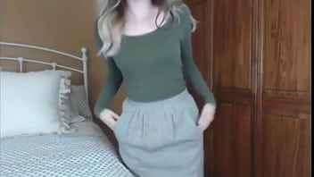 Teen Girls Undressing - Cute teenager undressing - XVIDEOS.COM